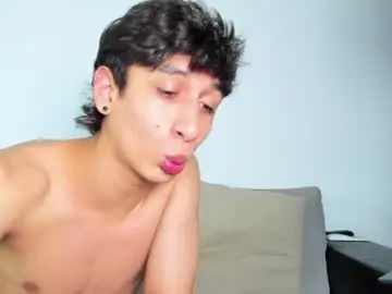 Chaturbate Live Sex Cam of p_jhon