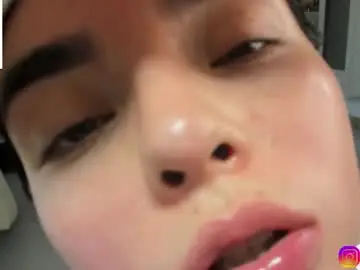 Chaturbate Live Sex of pavlovacoluccii_