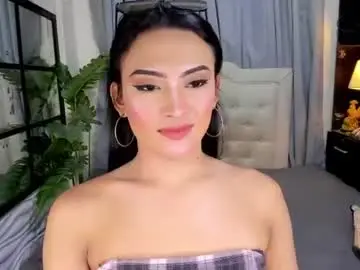 Chaturbate Free Live Porn of phenomenal_ivy