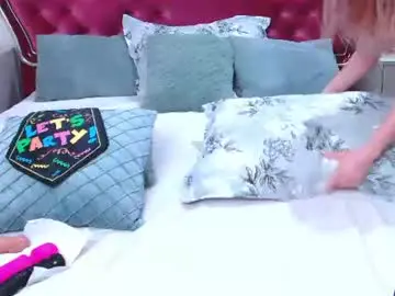 Chaturbate Live Porn of rossecougar_x