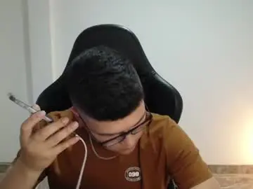 Chaturbate Live Porn of david_smit_