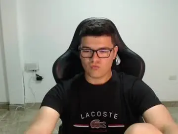 Chaturbate Live Sex Cam of david_smit_