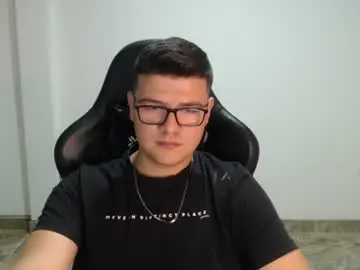 Chaturbate Live Porn of david_smit_