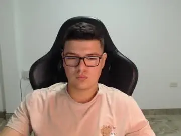 Chaturbate Sex Chat of david_smit_