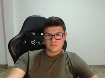 Chaturbate Sex Chat of david_smit_