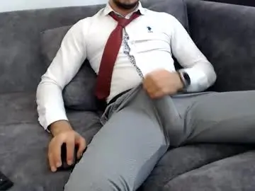 Chaturbate Live Sex Cam of dirtyybooyy77