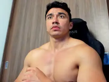 Chaturbate Sex Chat of eithanconor1
