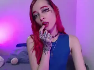 Chaturbate Best live sex cam show of lucyblood