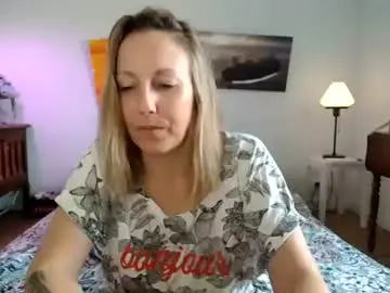 Chaturbate Adult Video Chat of alice8363