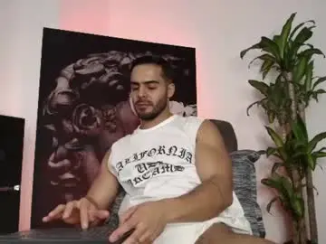 Chaturbate Adult Webcams of andrew_west_