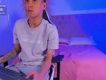 Chaturbate Watch Live Sex Cams of derrymeyerss_1