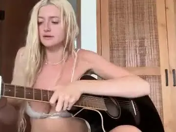Chaturbate Sex Chat of itslunaaaaa