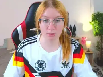 Chaturbate Live Sex Cam of alicexcute1