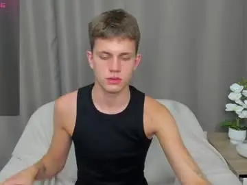 Chaturbate Best live sex cam show of m0neyken_