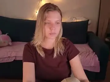Chaturbate Best live sex cam show of viki_charm