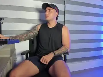 Chaturbate Free Live Porn of alan_muscle