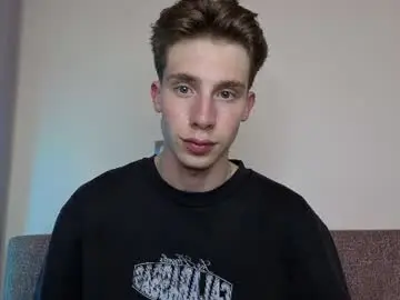 Chaturbate Watch Live Sex Cams of cute_brian