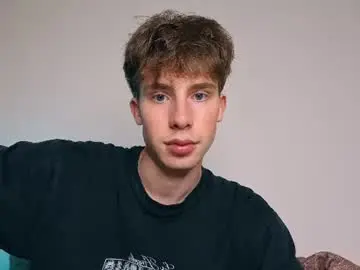 Chaturbate Free Live Porn of cute_brian
