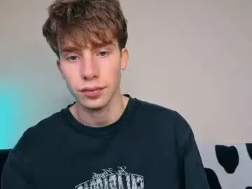 Chaturbate Adult Video Chat of cute_brian