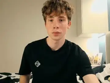 Chaturbate Live Sex Cam of cute_brian