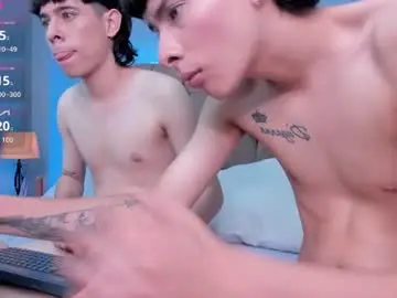 Chaturbate Live Sex Cam of deanmoons_boys