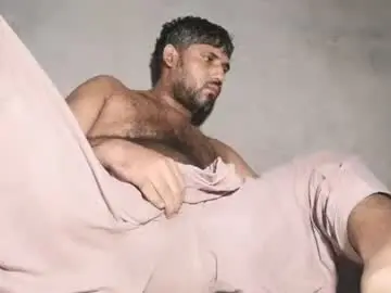 Chaturbate Sex Cam of hairybouy264541