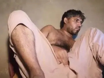 Chaturbate Free Live Porn of hairybouy264541