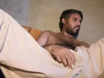 Chaturbate Adult Video Chat of hairybouy264541