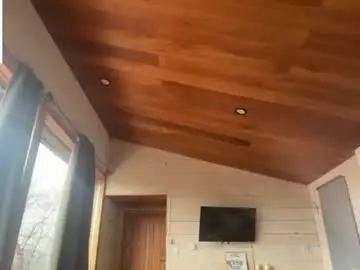 Chaturbate Sex Cam of hung_angel_xxl