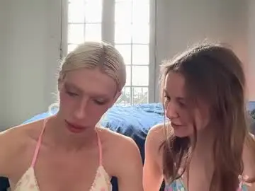 Chaturbate Best live sex cam show of hung_angel_xxl