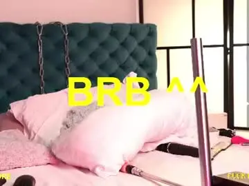 Chaturbate Live Sex Cam of shiny_lily