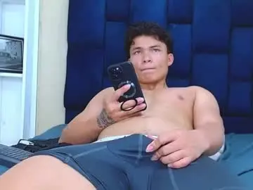 Chaturbate Adult Webcam of _goldenboy23