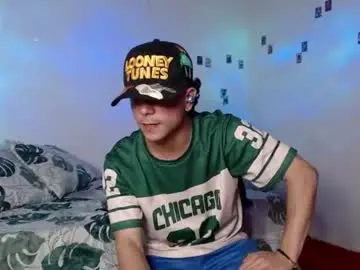 Chaturbate Adult Webcams of dominic_hanks