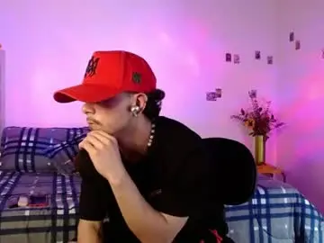 Chaturbate Live Porn of dominic_hanks