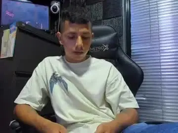 Chaturbate Adult Webcam of g_lincoln