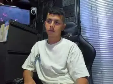 Chaturbate Adult Webcam of g_lincoln