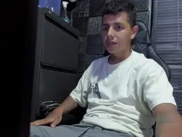 Chaturbate Live Sex of g_lincoln