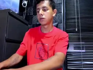 Chaturbate Watch Live Sex Cams of g_lincoln