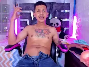 Chaturbate Watch Live Sex Cams of g_lincoln