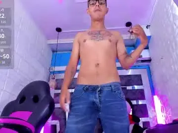 Chaturbate Live Sex of g_lincoln