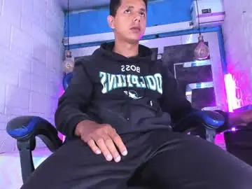 Chaturbate Best live sex cam show of g_lincoln