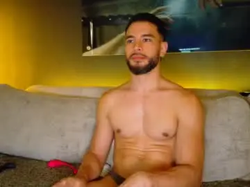 Chaturbate Live Sex Cam of maisonbastian