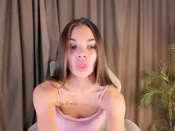 Chaturbate Live Sex Cam of cherryviena