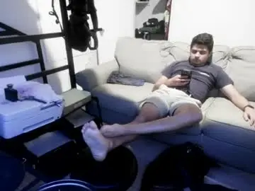 Chaturbate Live Sex Cam of maxhere4fun