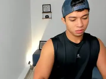 Chaturbate Best live sex cam show of zayn_v1p