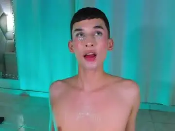 Chaturbate Nude Webcam of owen_stone1