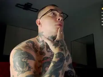 Chaturbate Adult Webcams of tom__ice
