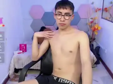 Chaturbate Live Sex Cam of andy_norton