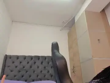 Chaturbate Watch Live Sex Cams of michellepreston_