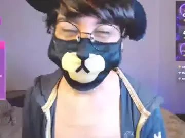 Chaturbate Nude Webcam of yuniorb
